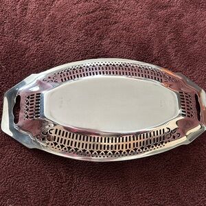 Vintage  Wm. A. Rogers handled bread basket or bread tray, Silver-plated.